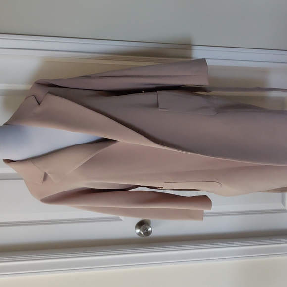 Elegant jacket - Picture 3 of 6